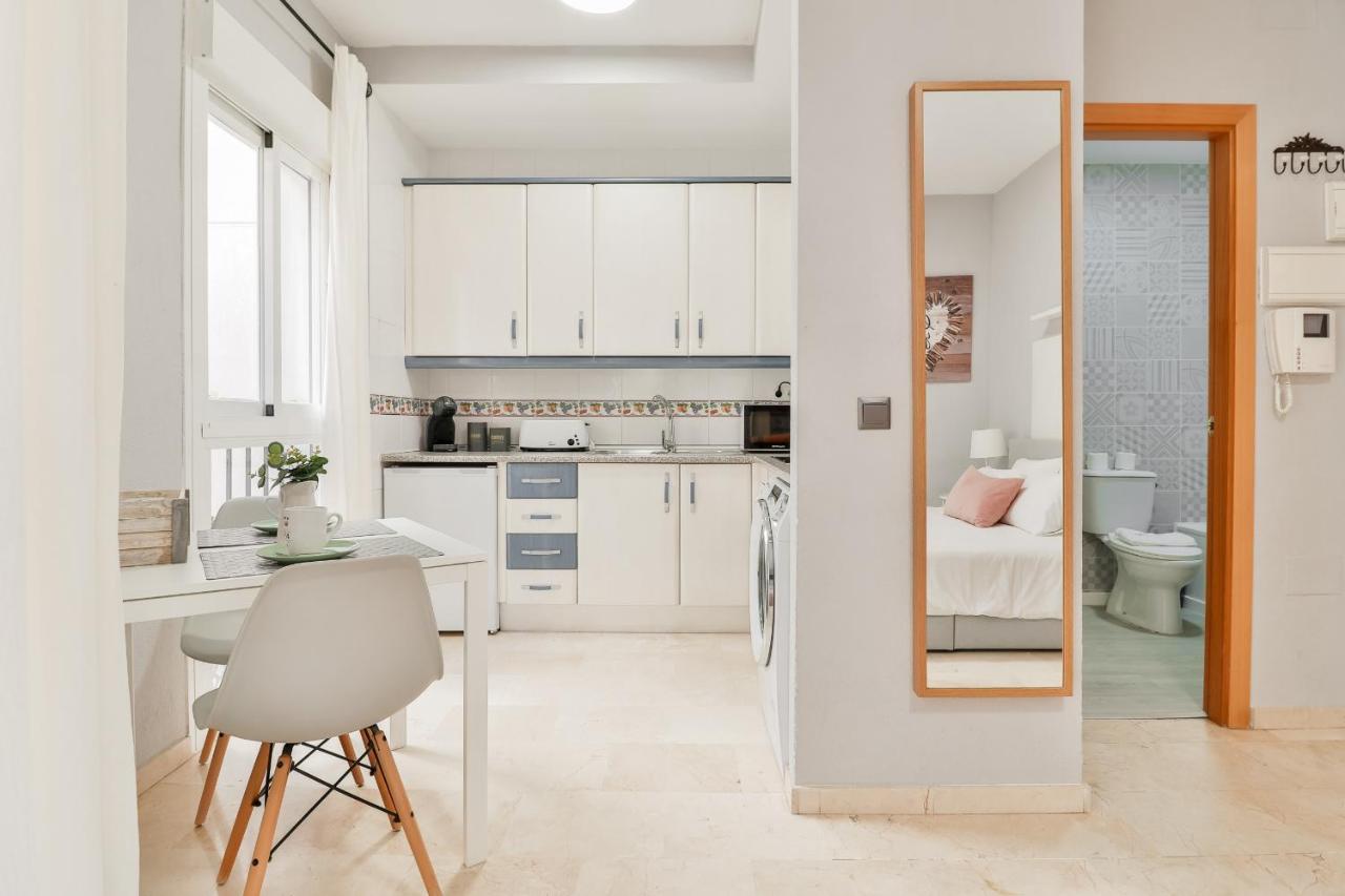 C14 - Nice Studio Close To Historical Center Málaga Eksteriør bilde